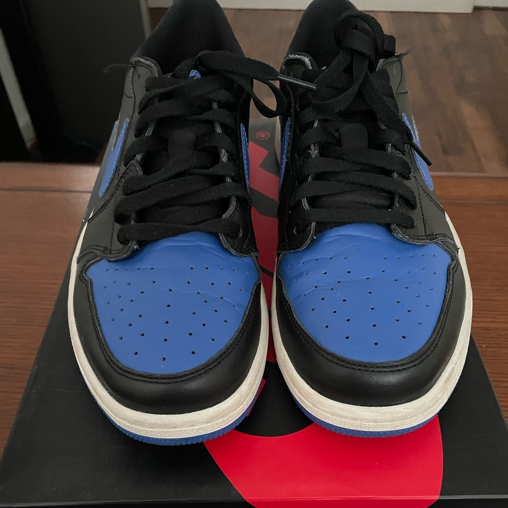 Jordan 1 retro Low Og royalty size 12
